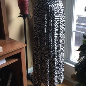 Black and white animal print maxi skirt